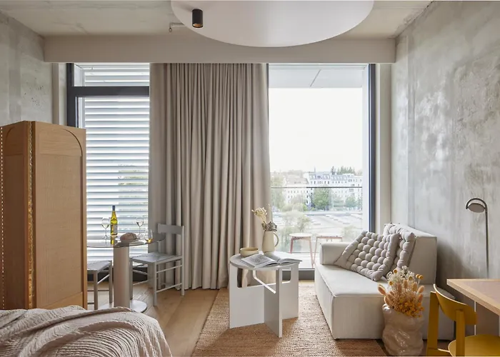 Locke At East Side GallerySporthotels